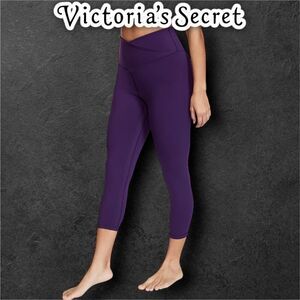 Preowned Victoria’s Secret VSX Flow Sweat On Point Soft Purple Leggings -Small